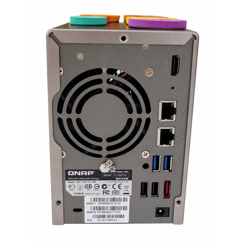 QNAP TS-269 Pro Rückseite
