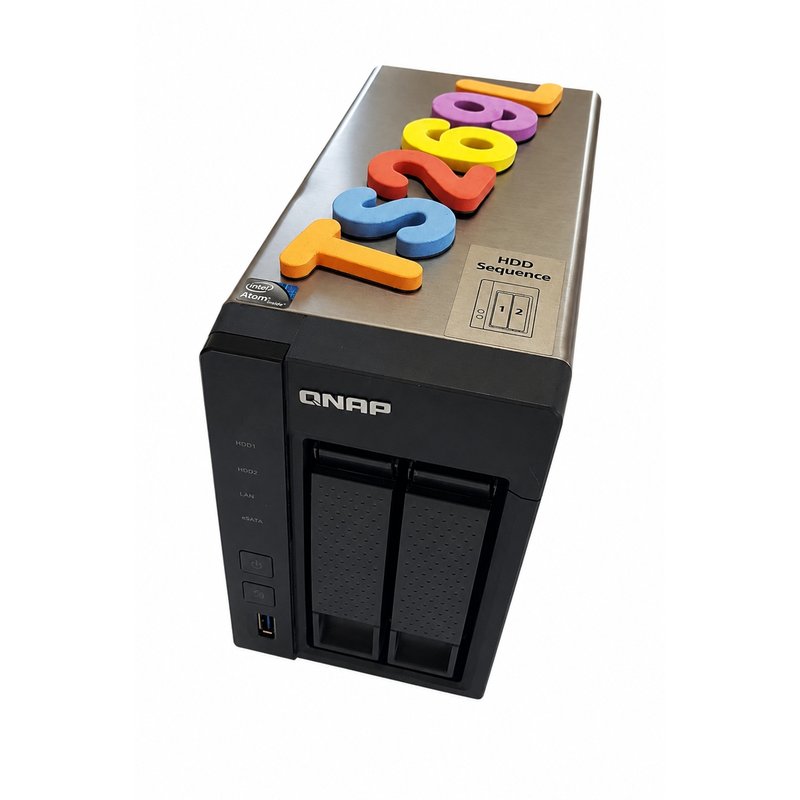 QNAP TS-269L Front