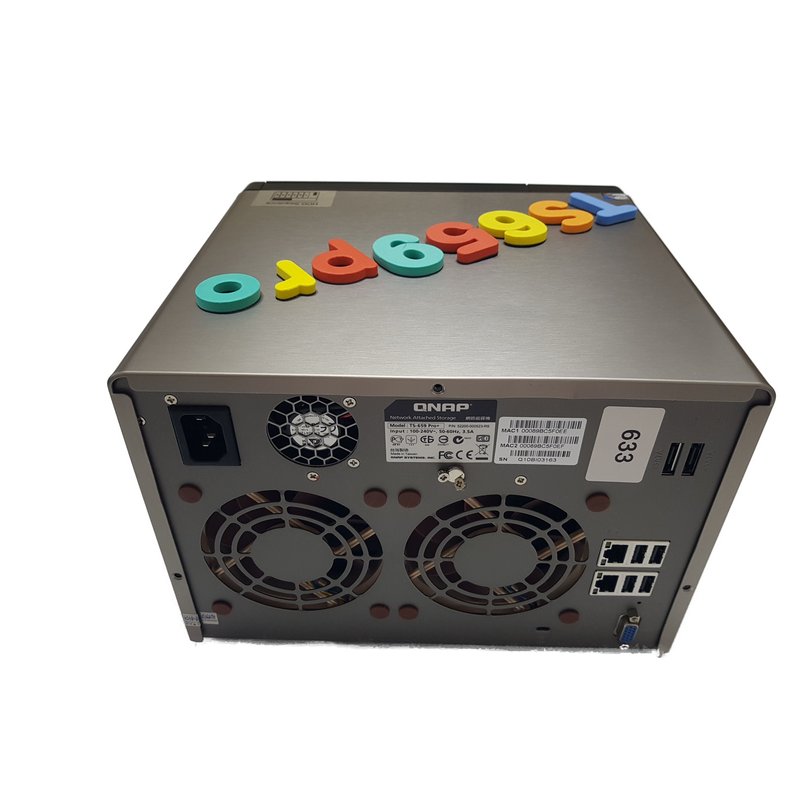 QNAP TS-659 Pro+ Rückseite