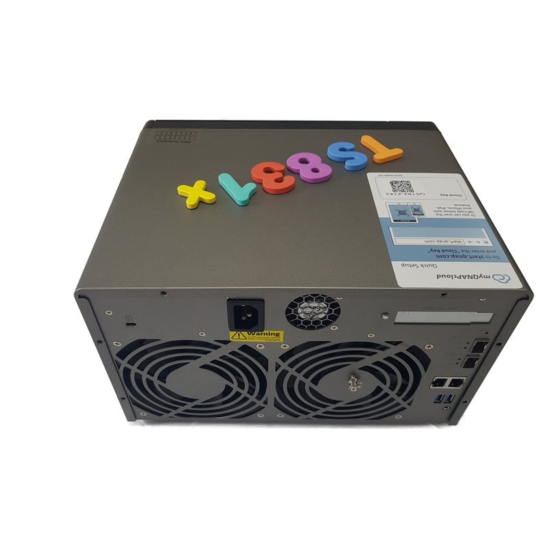 QNAP TS-831X Rückseite