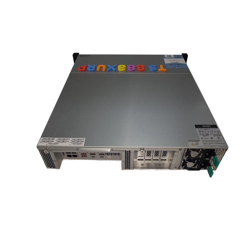 QNAP TS-883XU-RP Rückseite