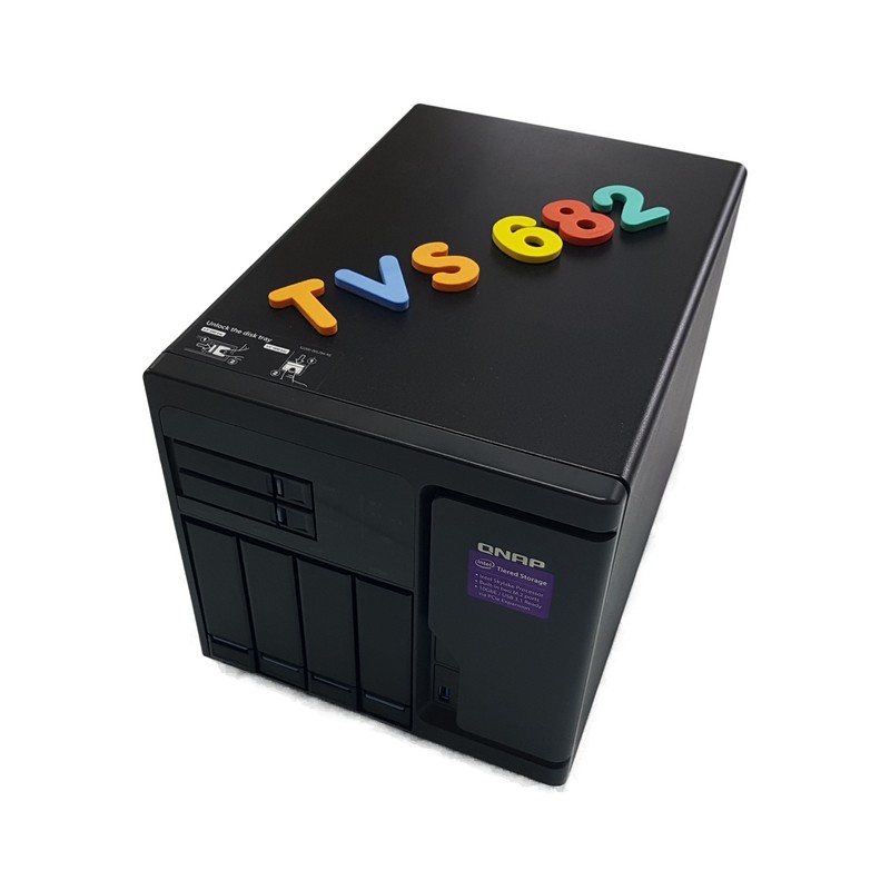 QNAP TVS-682 Front